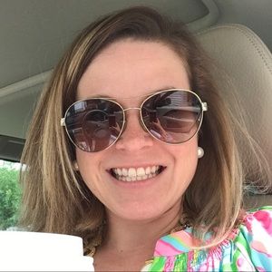 Meet your Posher, Caron